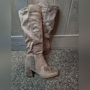 Madeline Tall Boots sz 7.5